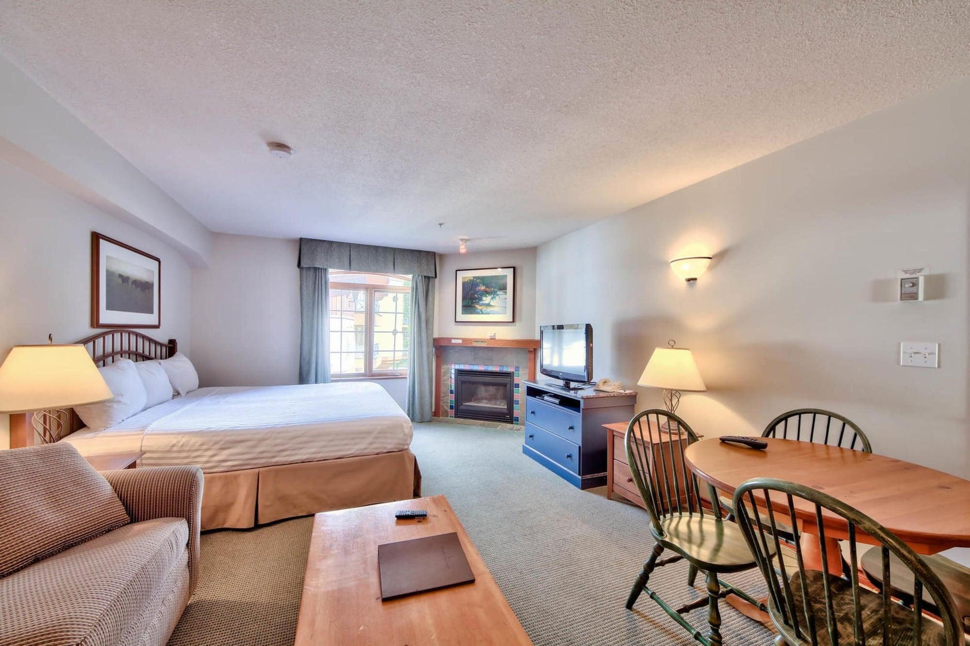 Hearthstone Lodge Sun Peaks Exteriör bild