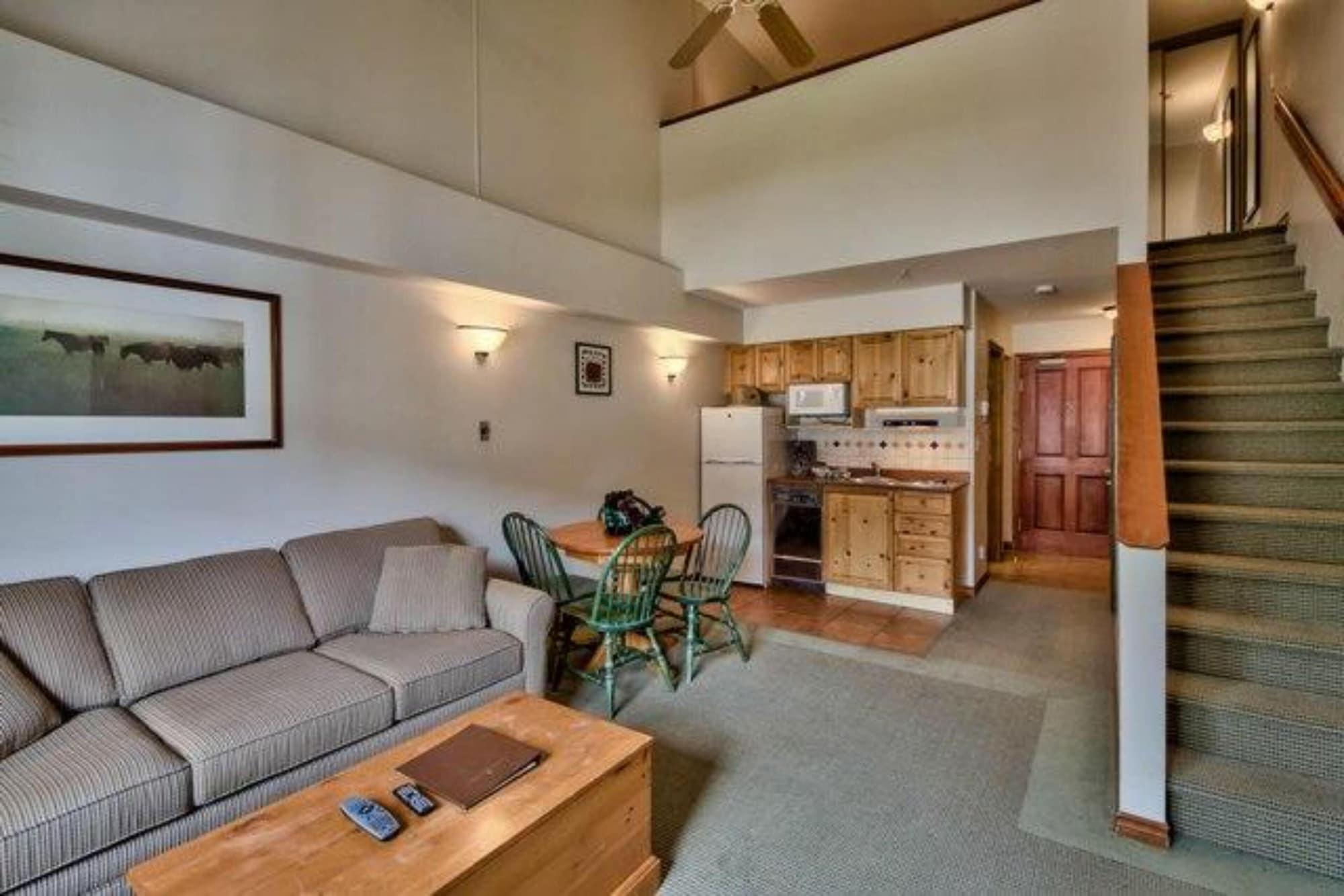 Hearthstone Lodge Sun Peaks Exteriör bild