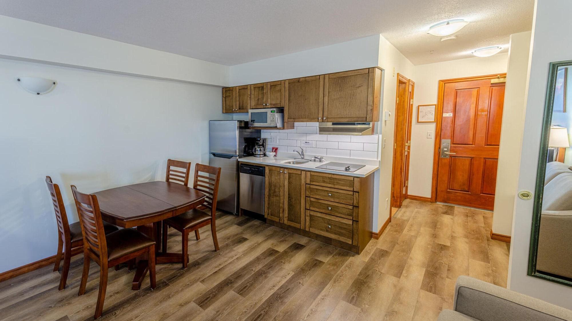Hearthstone Lodge Sun Peaks Exteriör bild