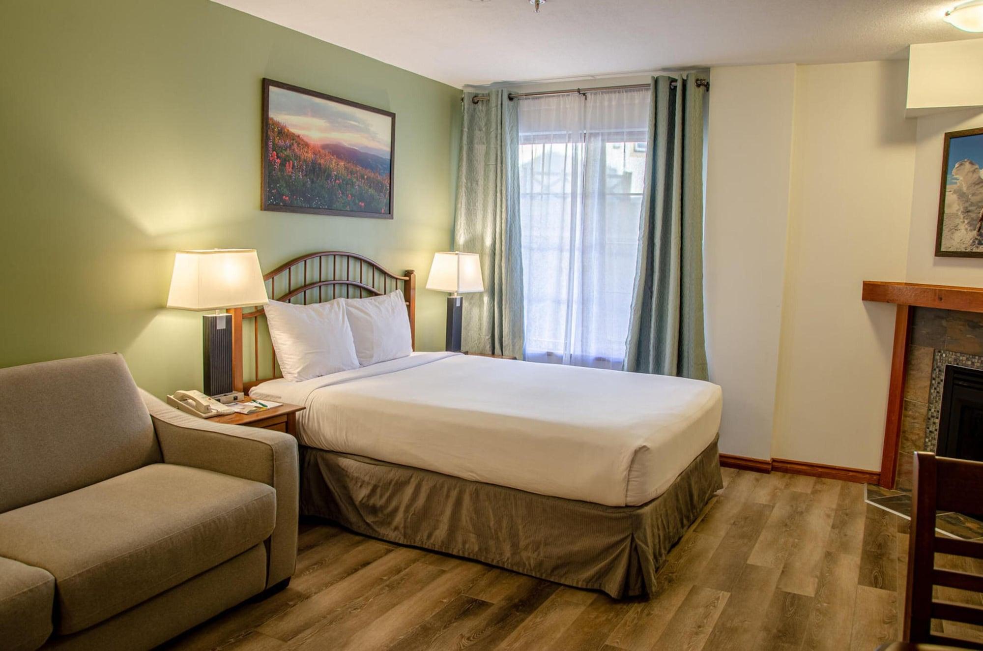 Hearthstone Lodge Sun Peaks Exteriör bild