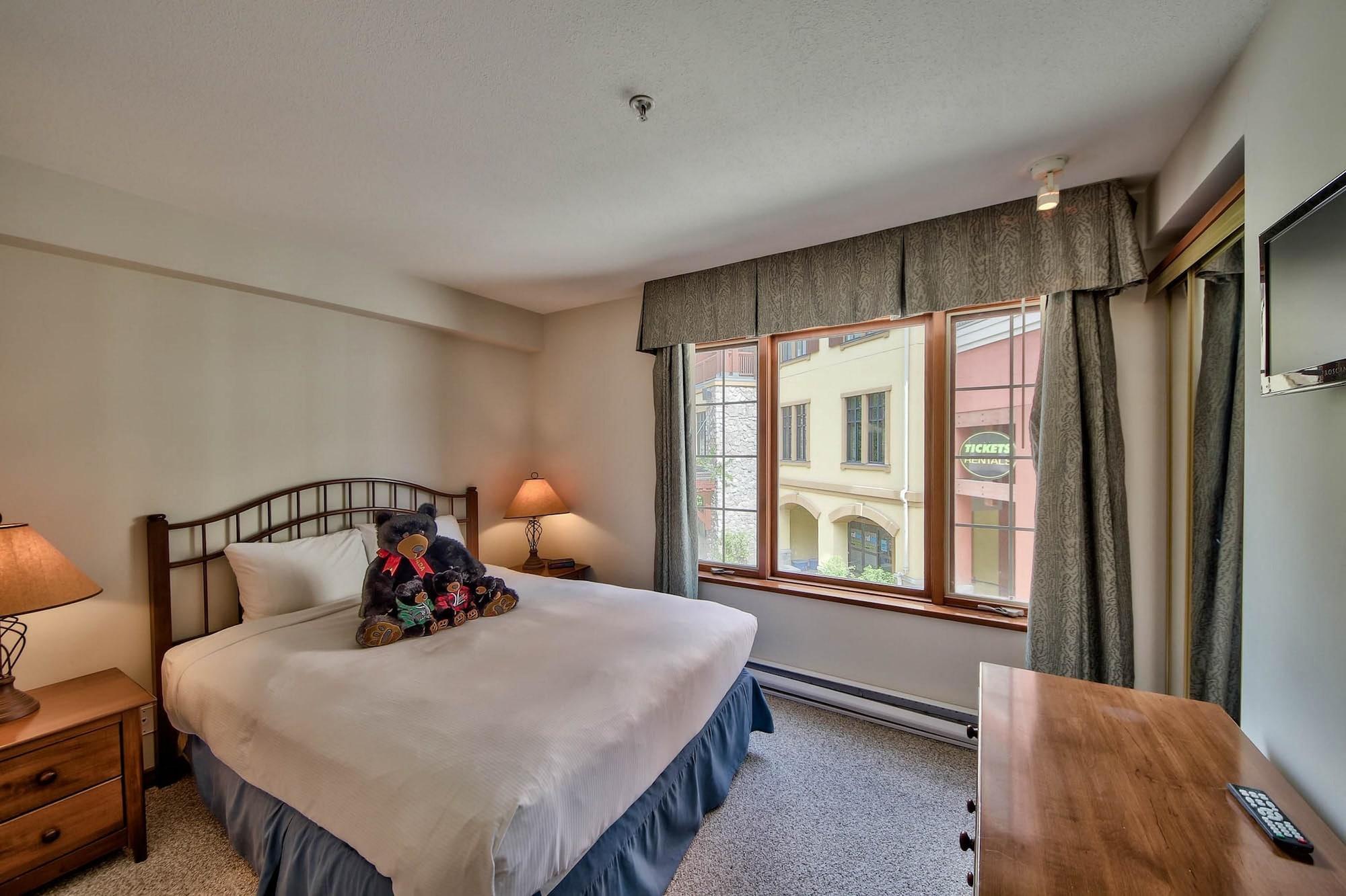 Hearthstone Lodge Sun Peaks Exteriör bild