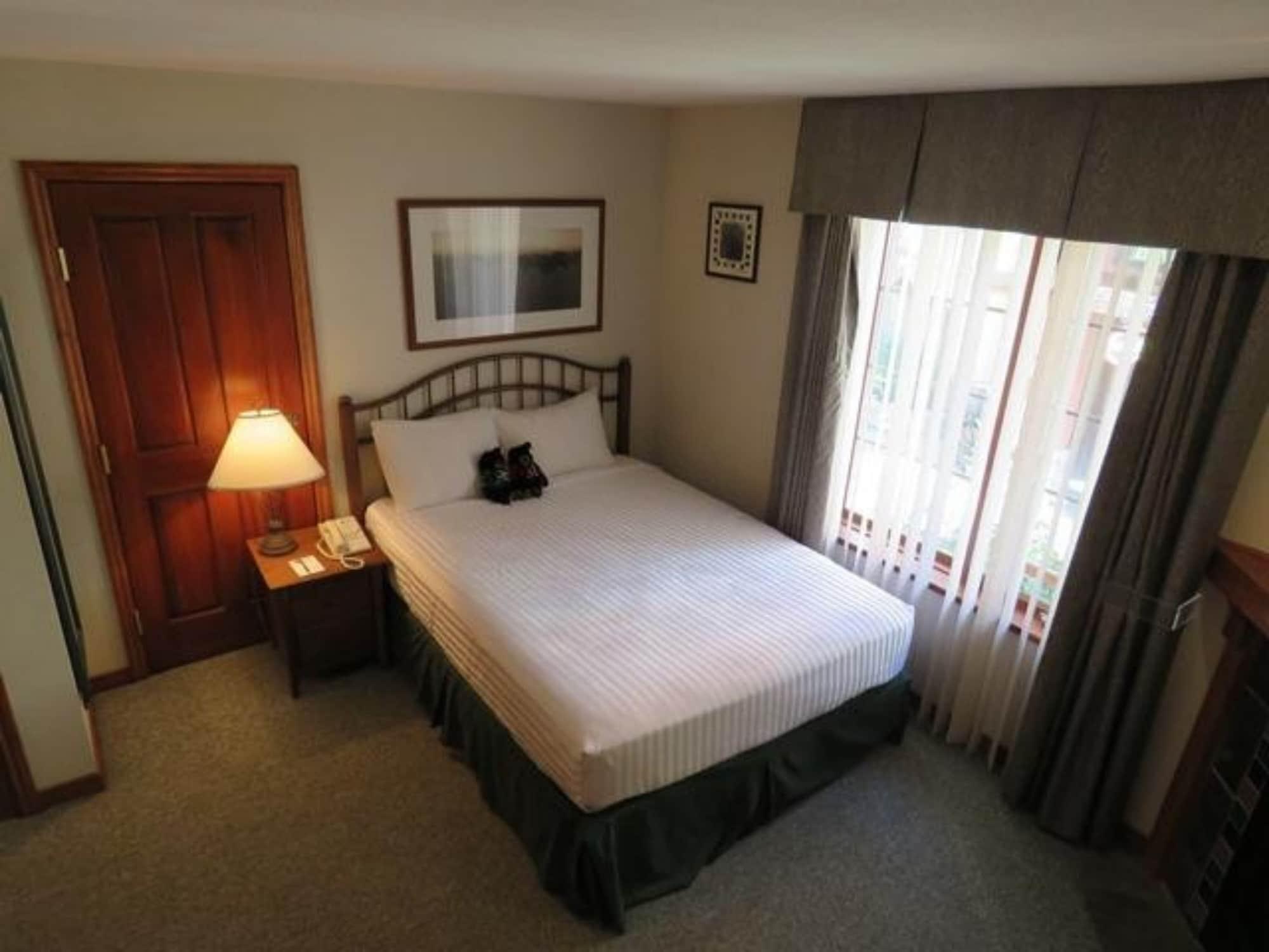 Hearthstone Lodge Sun Peaks Exteriör bild
