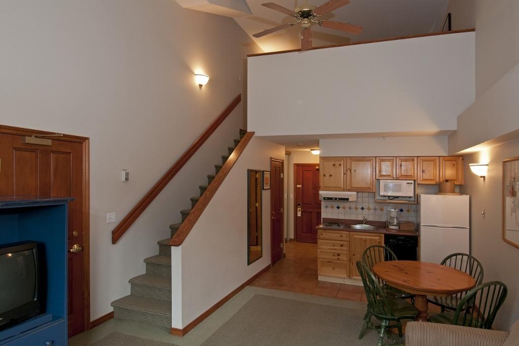 Hearthstone Lodge Sun Peaks Exteriör bild