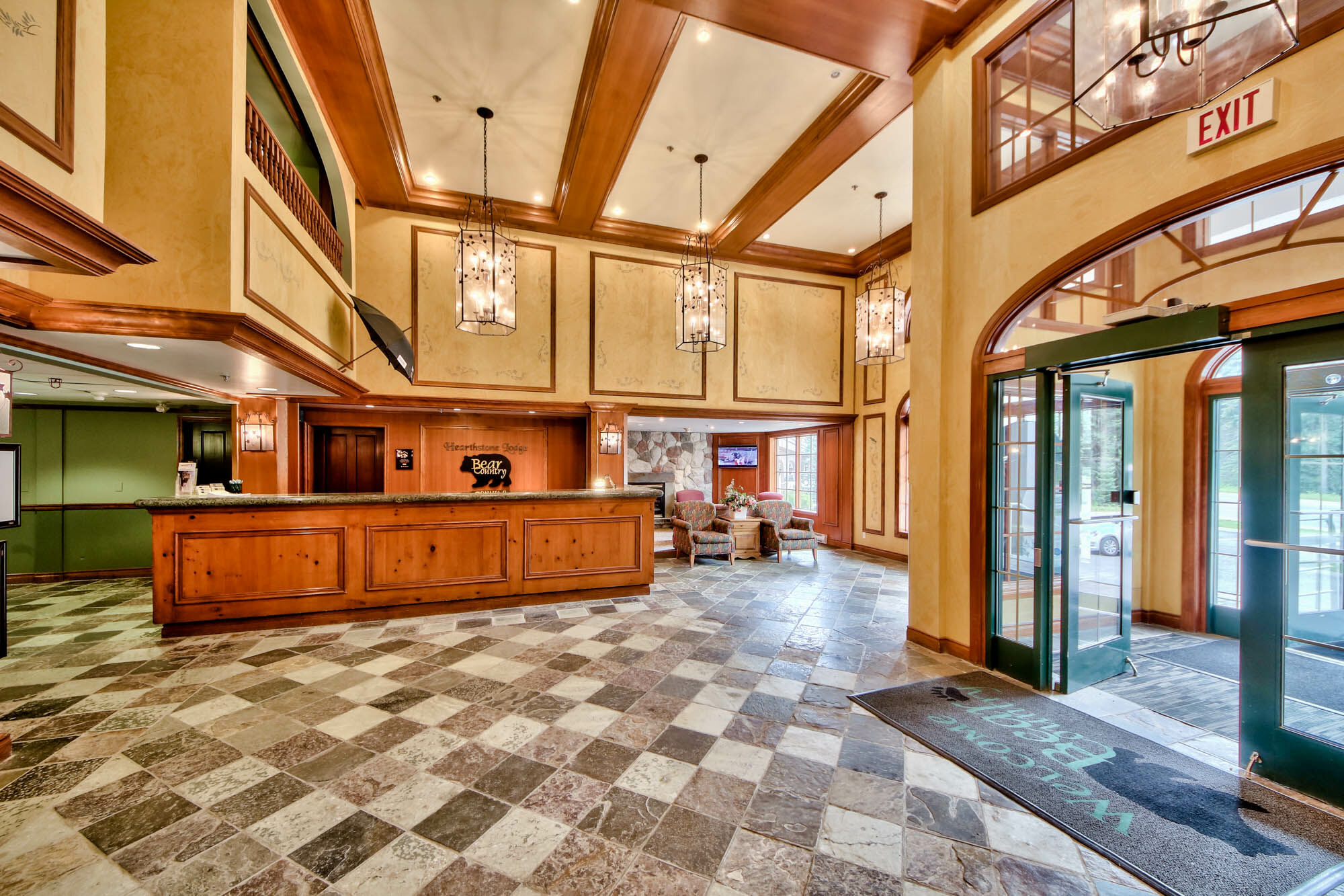 Hearthstone Lodge Sun Peaks Exteriör bild